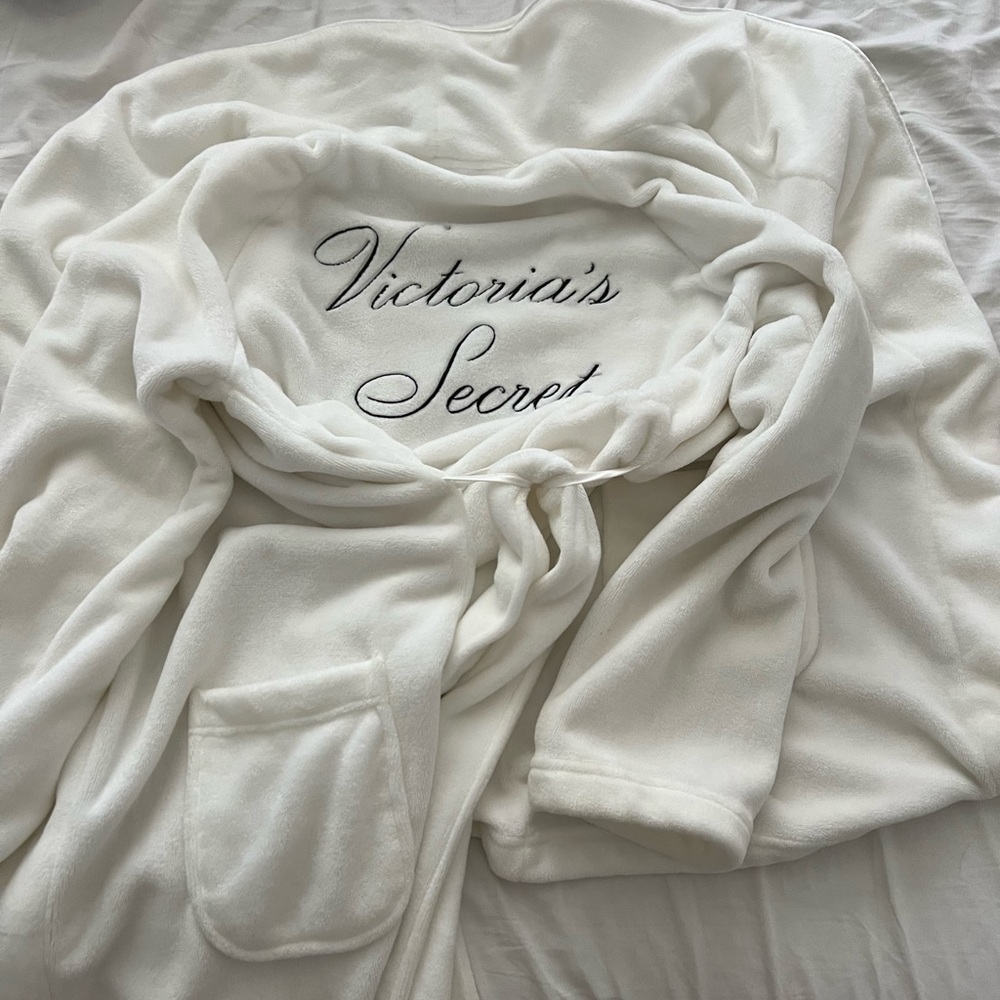 Victoria secret robe